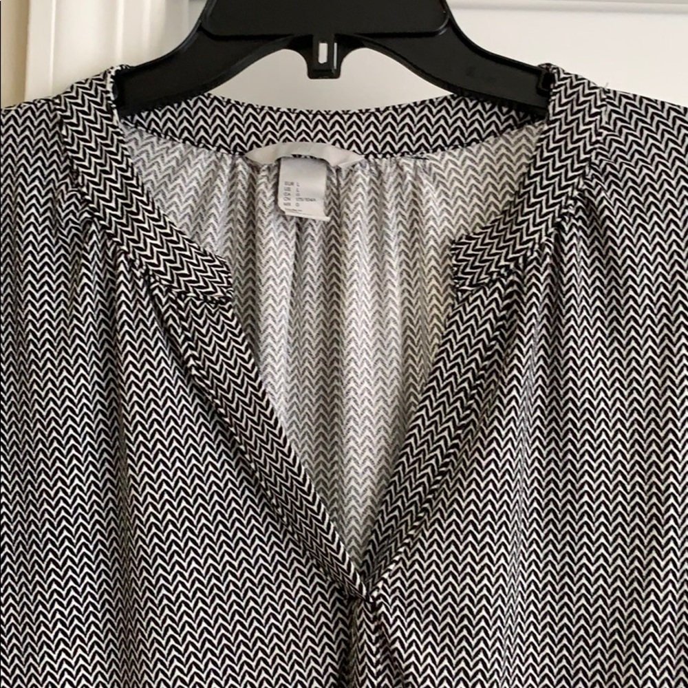 H&M Top - Picture 5 of 5